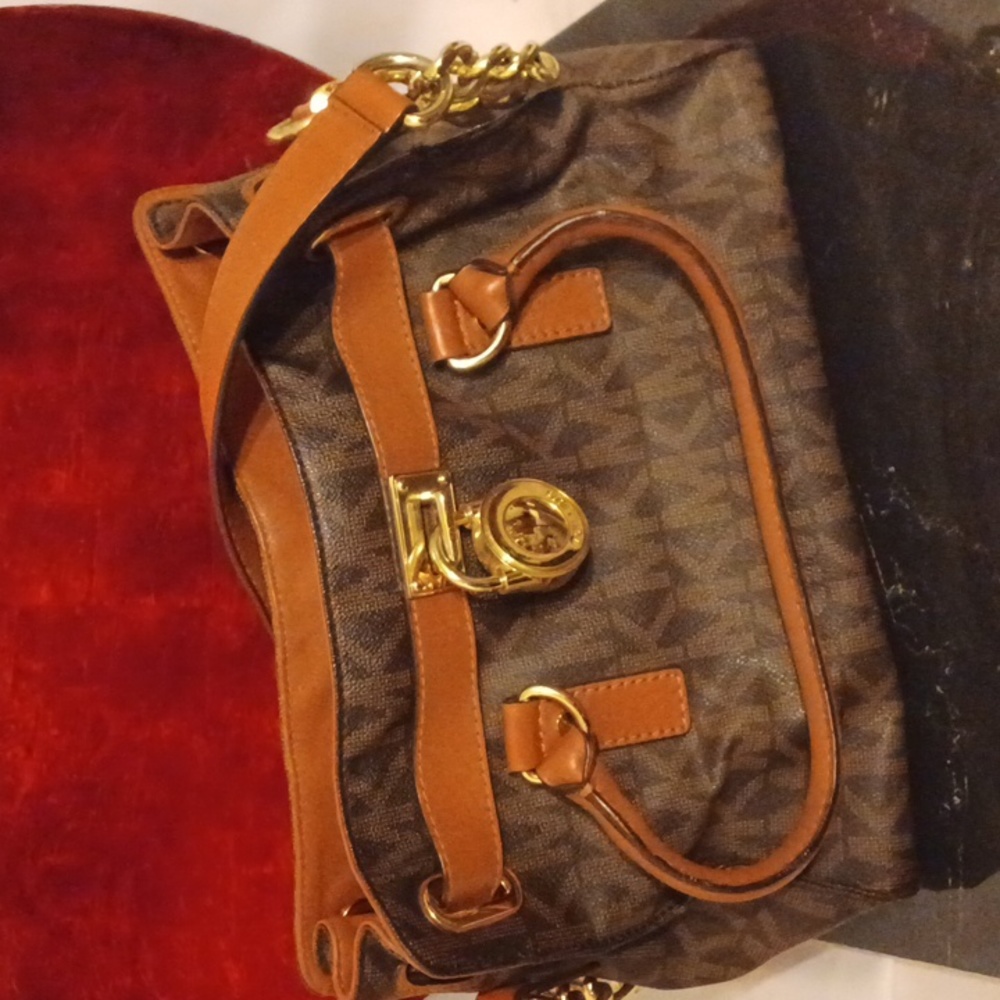 P3- Michael Kors Brown/Tan Shoulder Purse